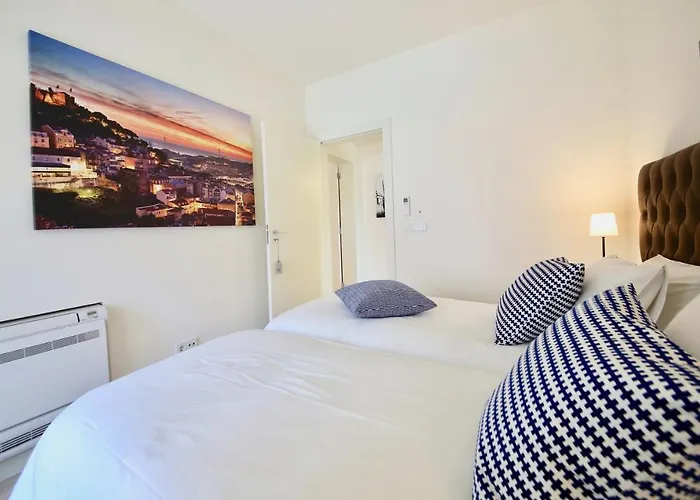 Luxury By Myplaceforyou, Very Quiet, Close To Time Out Market 리스본