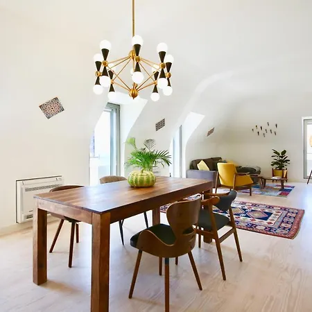 Luxury By Myplaceforyou, Very Quiet, Close To Time Out Market * Lisboa