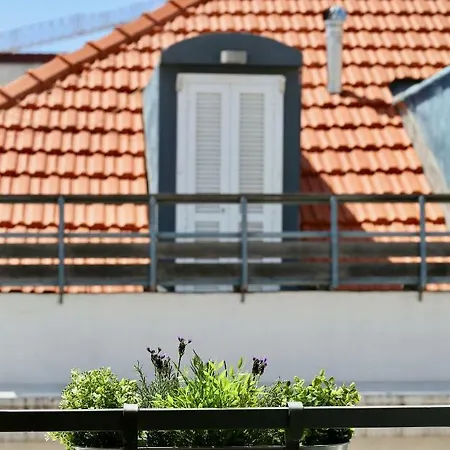 Διαμέρισμα Luxury By Myplaceforyou, Very Quiet, Close To Time Out Market