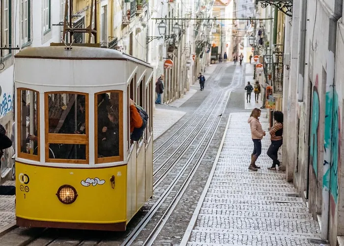 Luxury By Myplaceforyou, Very Quiet, Close To Time Out Market Lägenhet Lisboa