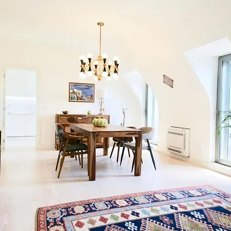 Apartamento Luxury By Myplaceforyou, Very Quiet, Close To Time Out Market Lisboa