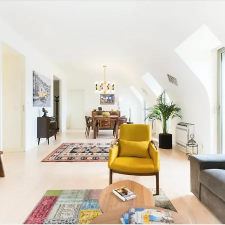 Luxury By Myplaceforyou, Very Quiet, Close To Time Out Market Apartment *